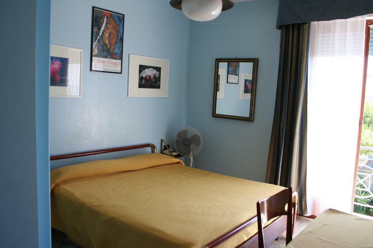 Hotel Rosalia Bordighera Eksteriør billede
